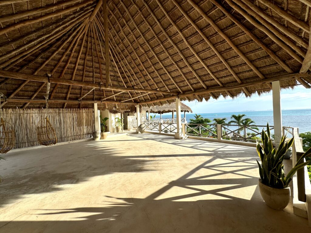 Casa Coco / Carousel