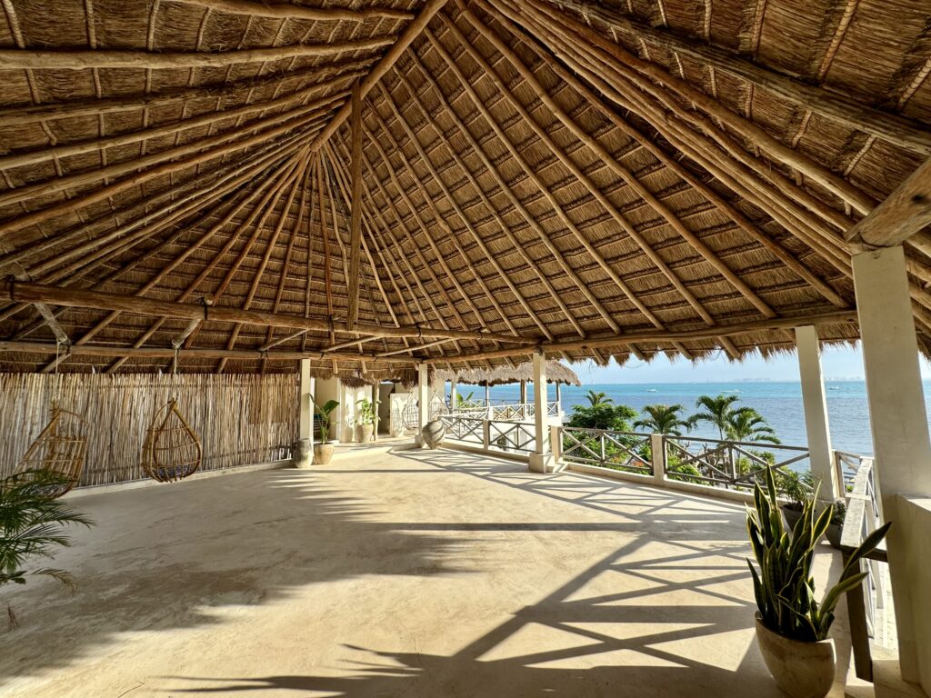 Casa Coco / Carousel