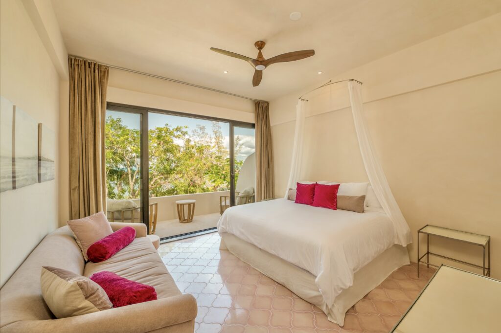Casa Lola / Suites