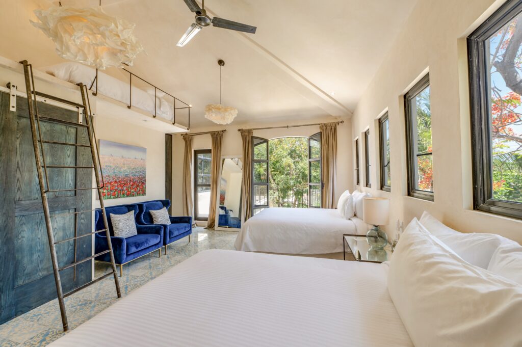 Casa Lola / Suites